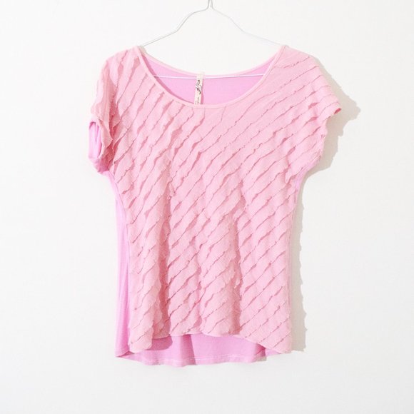 ANDREA MISSY Pink Crepe Ruffle Front Short Sleeve Blouse | Size S - Picture 1 of 3